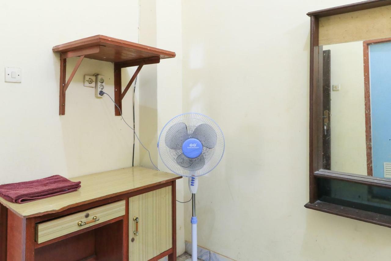 Hotel Erysa Juanda Sedati Bagian luar foto