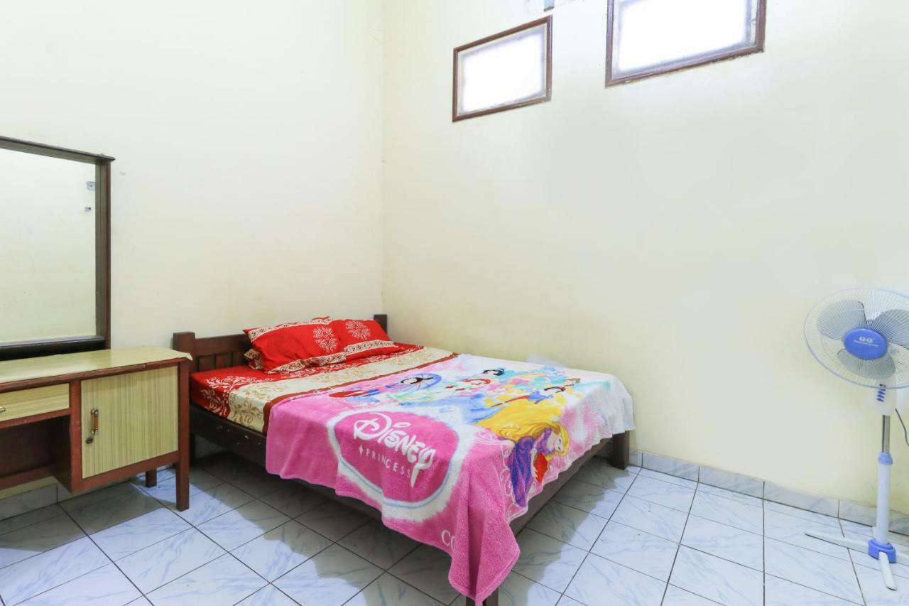 Hotel Erysa Juanda Sedati Bagian luar foto