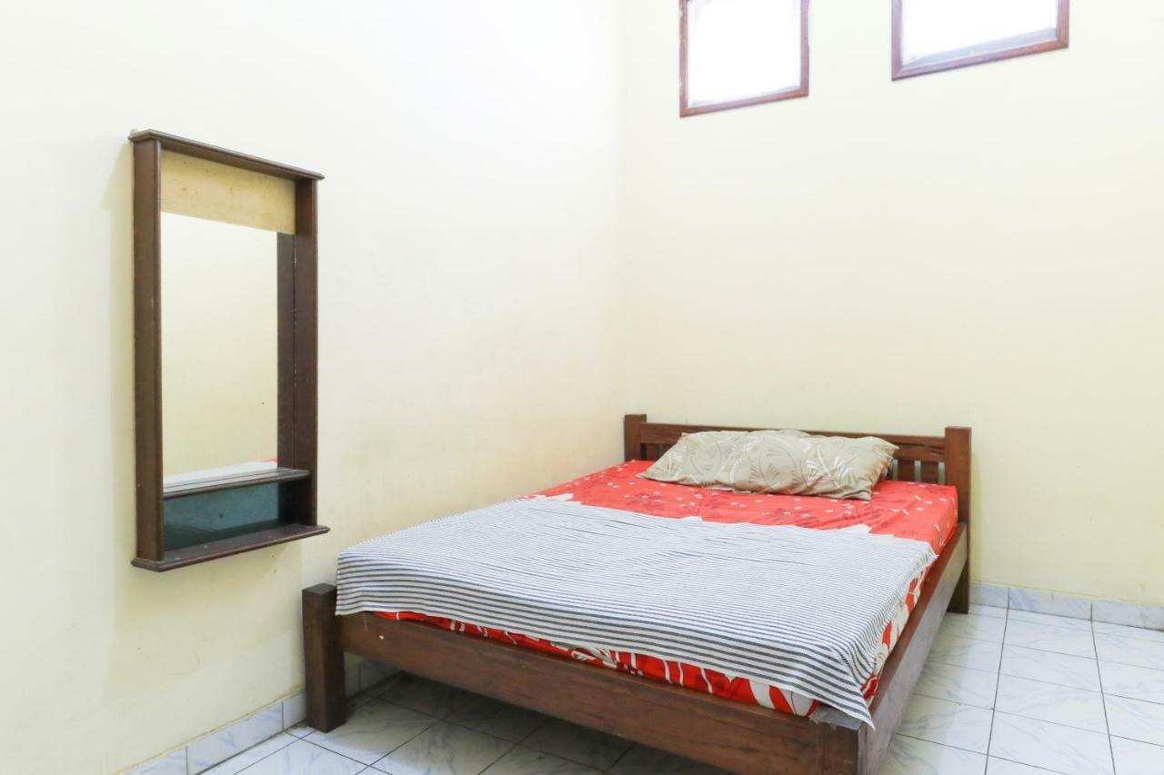 Hotel Erysa Juanda Sedati Bagian luar foto