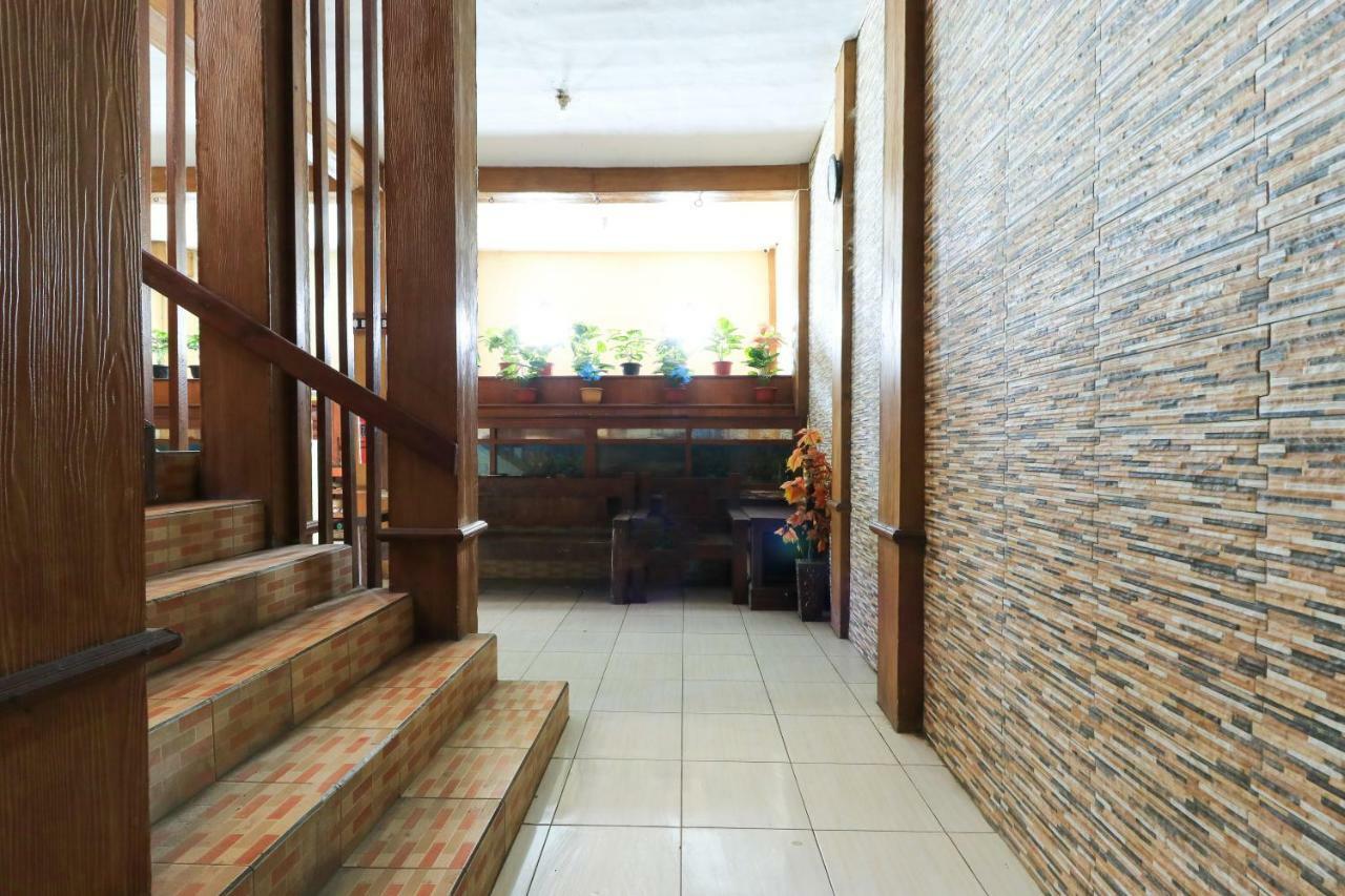 Hotel Erysa Juanda Sedati Bagian luar foto