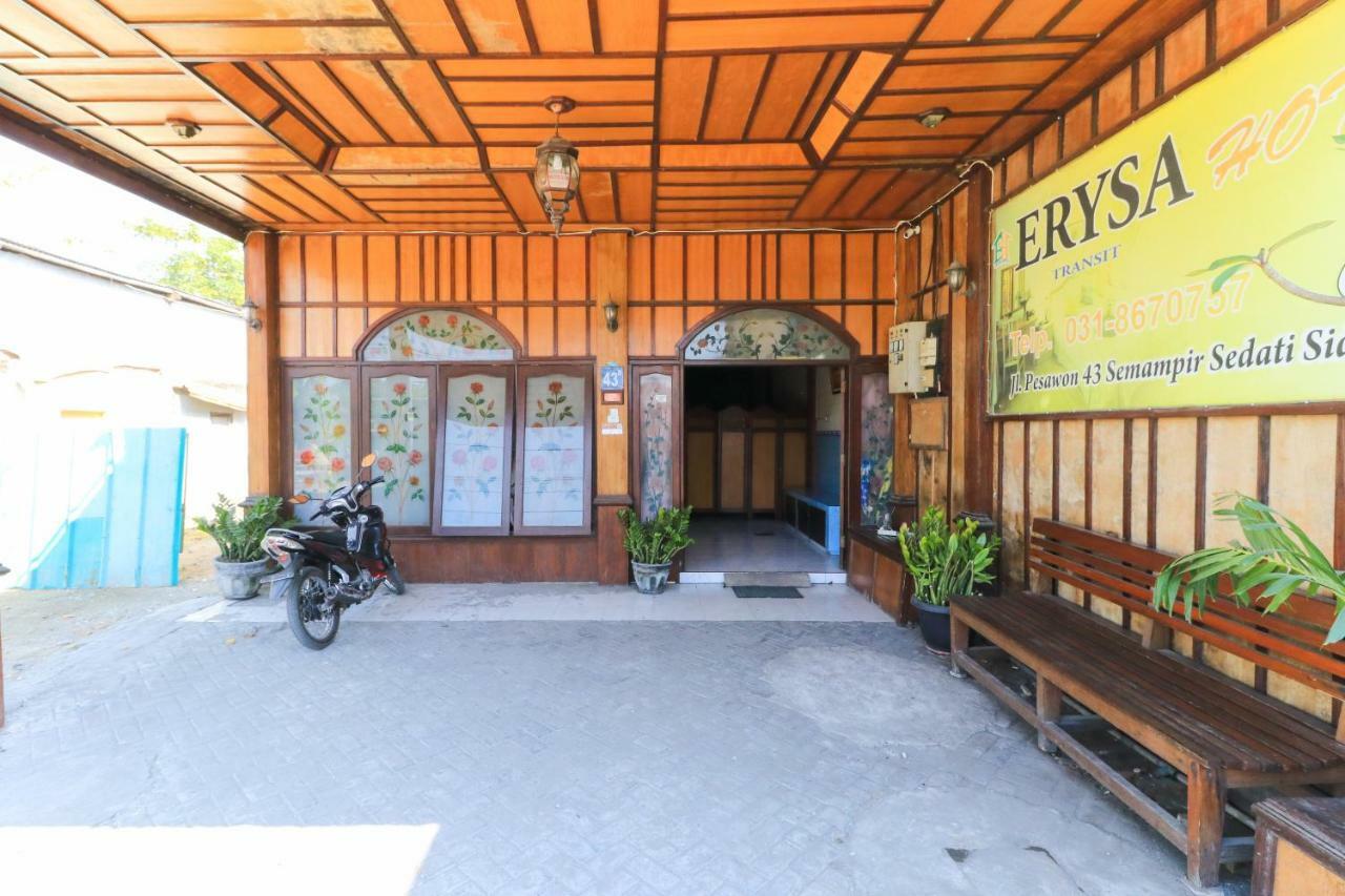 Hotel Erysa Juanda Sedati Bagian luar foto